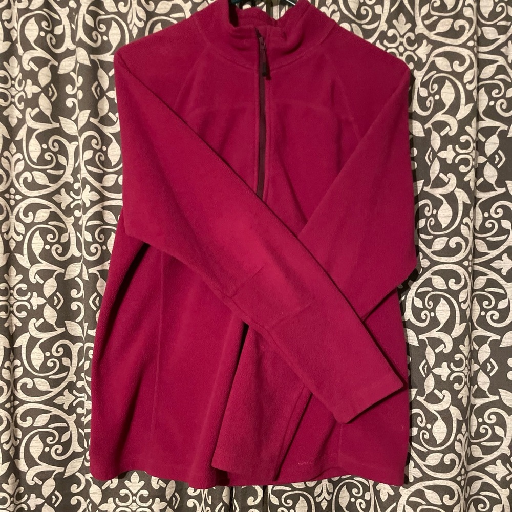 Fuchsia pink women’s 1/4 zip pullover
